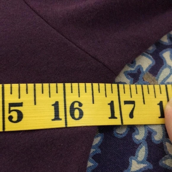 CABI Women’s Top Dark Plum Size L Ruched middle seam and Sleeves Bodycon - Picture 7 of 9